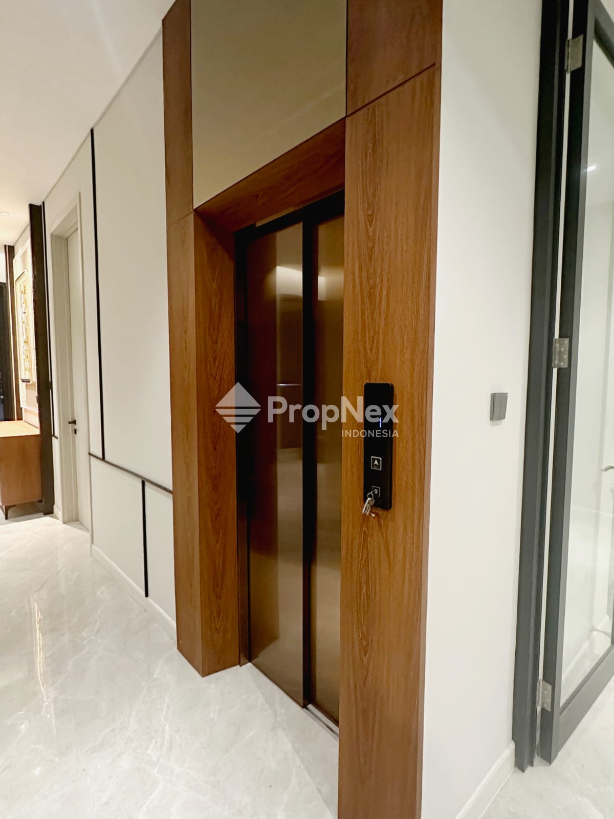 Rumah Royal Residence — foto 11
